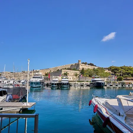Διαμέρισμα Marina View *